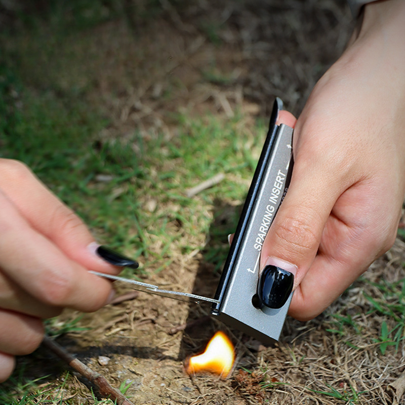 防水マグネシウムフリント＆スティールスティック点火キット、簡 - Magnesium Fire Starter のレビューと価格